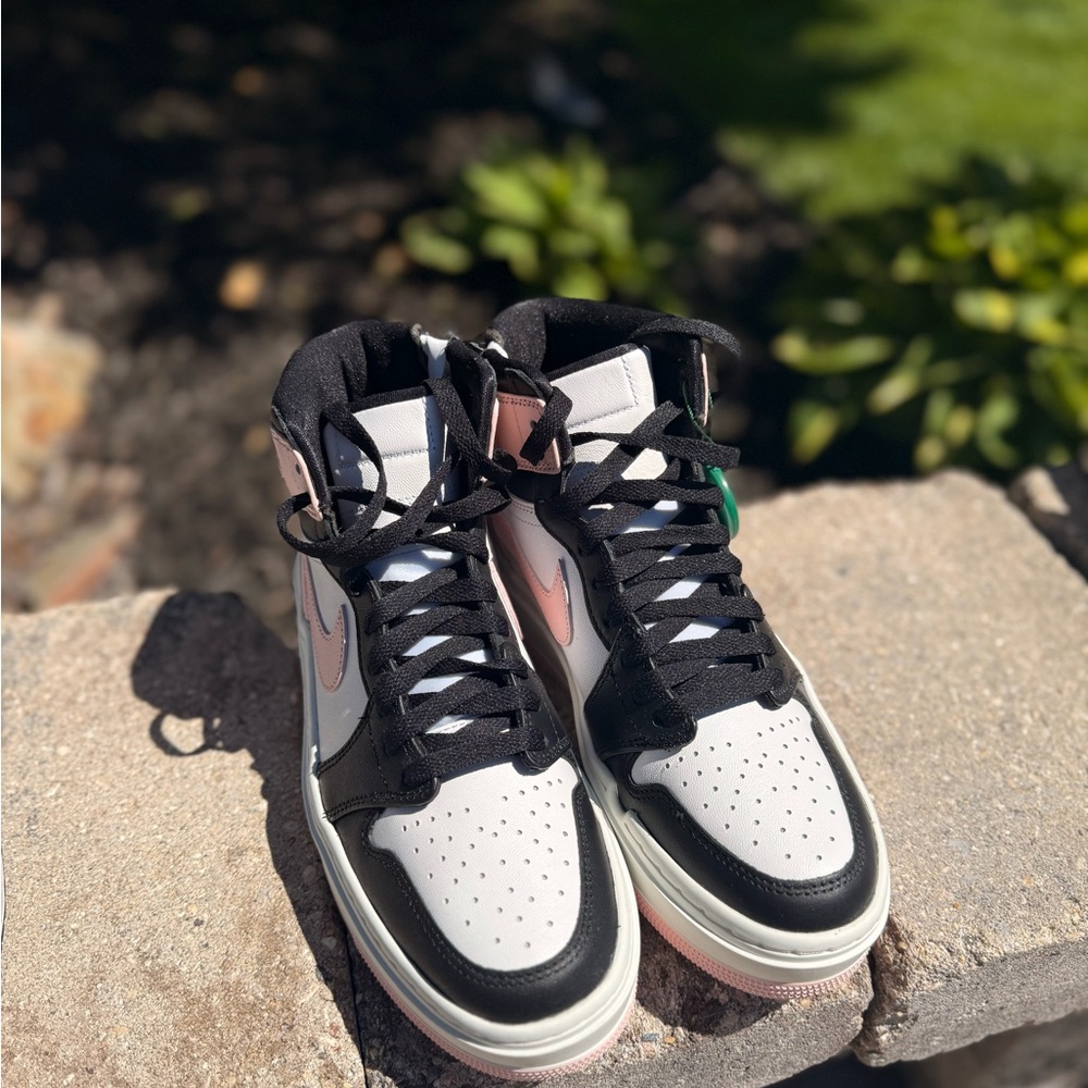 Nike Air Jordan 1 Elevate High Women's 8.5 white black pink - Picture 4 of 5